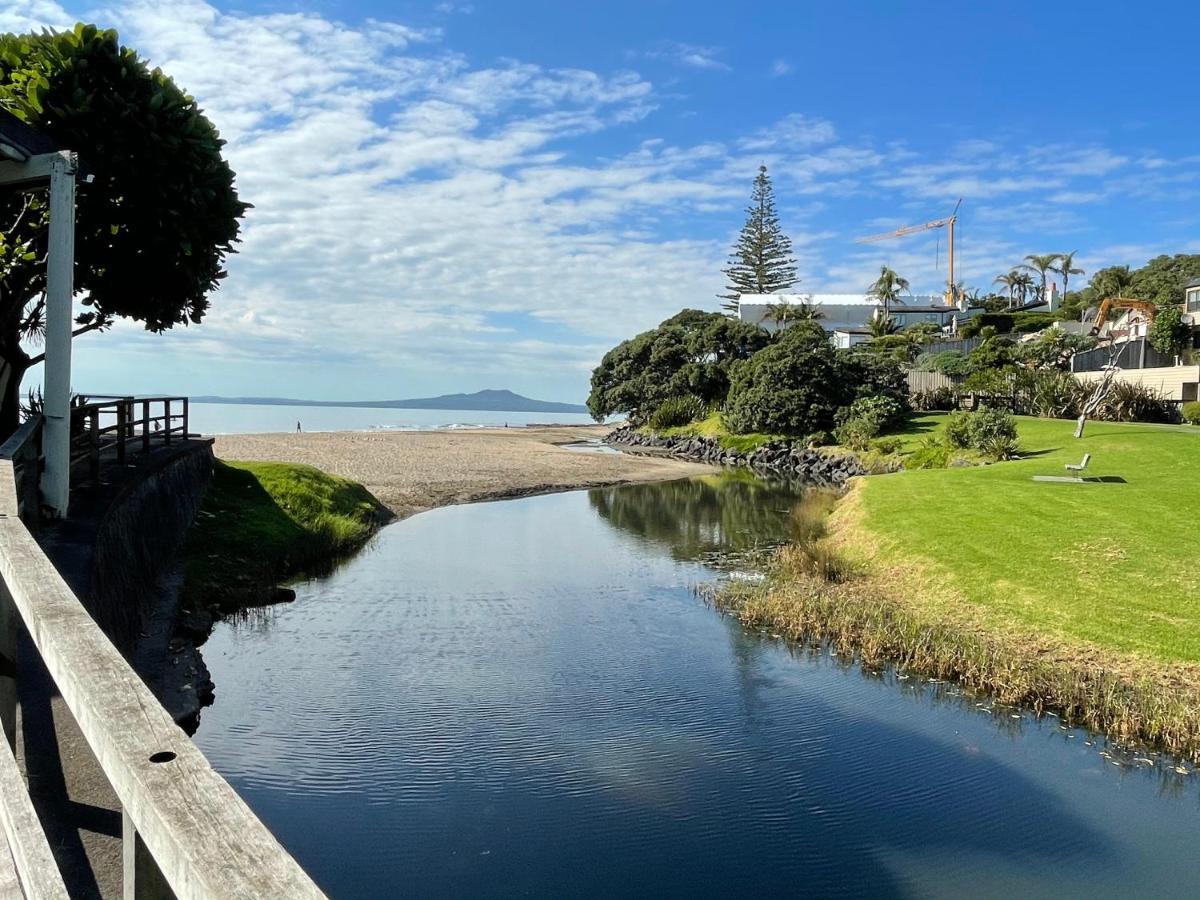 Whitby Studio - Mairangi Bay Beach Auckland Eksteriør bilde